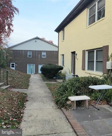 9643 Hagel Cir unit B, Lorton, VA 22079 - photo 3