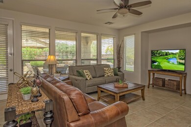 005_Living Area