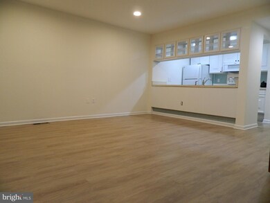 3618 Gleneagles Dr unit 71H, Silver Spring, MD 20906 - photo 2