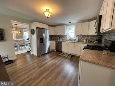 226 E Main St, Adamstown, PA 19501 - photo 7