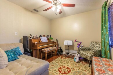 Music Room/Office/Den/Bonus Room