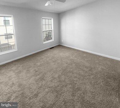 1867 Tiger Lily Cir unit 36, Woodbridge, VA 22192 - photo 3