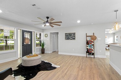 15529 Pine St, Santa Fe, TX 77517 - photo 4