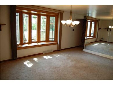 Dining Room. The highlight of this bright and sunn