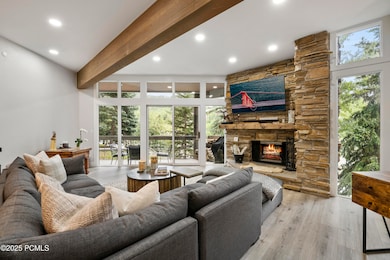 2510DeerValleyDR-E (9)