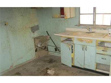 7522 Adobe Dr, El Paso, TX 79915 - photo 3