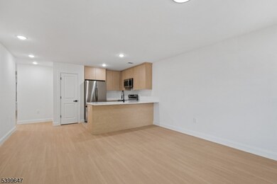 7 Montclair Ave, Paterson, NJ 07503 - photo 4