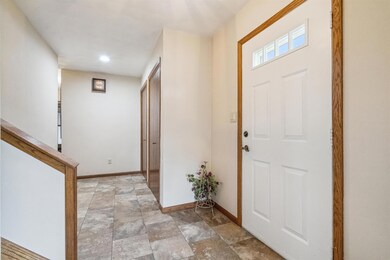 414 3rd St, Jesup, IA 50648 - photo 4