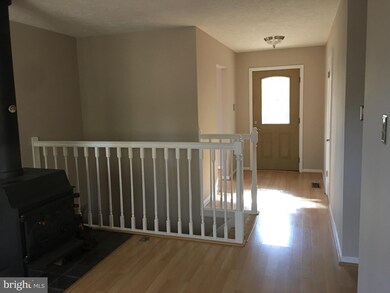 6306 Shannon Ct, Warrenton, VA 20187 - photo 3