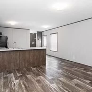 7803 Saint Andrews Church Rd unit 26, Louisville, KY 40214 - photo 2