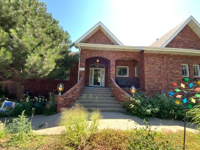 522 E 26th St, Scottsbluff, NE 69361 - photo 5