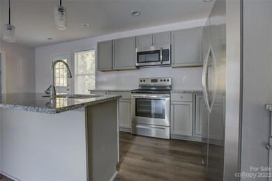 1314 Harris St, Statesville, NC 28677 - photo 5