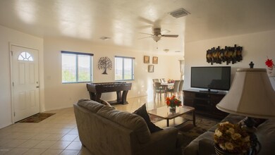 1002 Circulo Mendez