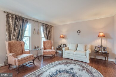 6830 Mclean Province Cir, Falls Church, VA 22043 - photo 3