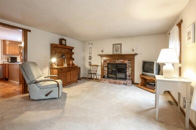 003-Living_Room-4466353-large