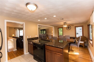 202 Glaude Ln, Woonsocket, RI 02895 - photo 6