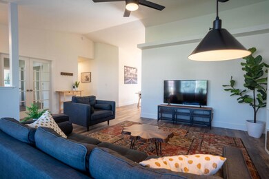 charade livig room