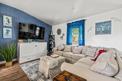 41 bridge rd biddeford12