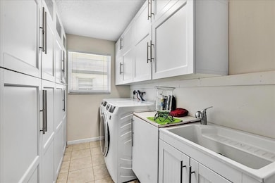 3140 Maple Ln, Davie, FL 33328 - photo 7