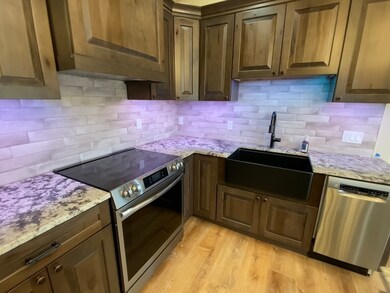 80 Foster St unit 501, Peabody, MA 01960 - photo 4