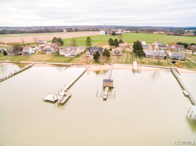 3306 Grandview Dr, Dunnsville, VA 22454 - photo 3