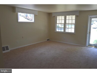 1117 Crestview Rd, Darby, PA 19023 - photo 3