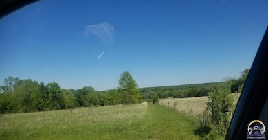 10700 SW Auburn Rd, Wakarusa, KS 66546 - photo 2