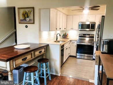 155 W Kenilworth Cir unit 19, Newtown Square, PA 19073 - photo 5