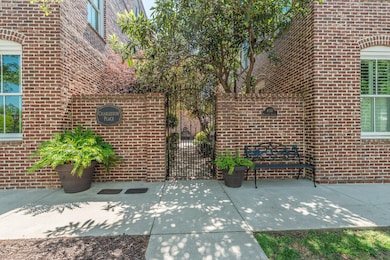 003_450_railroad_ave_unit_4b_003_836