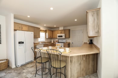 82 Crescent St unit 208-97-25-A, Plymouth, NH 03264 - photo 7