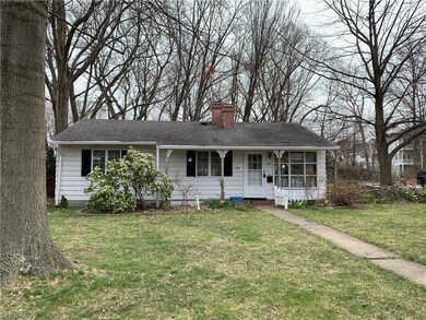 197 Erieview Blvd, Sheffield Lake, OH 44054 - photo 3