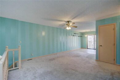 10568 Century Ln, Lenexa, KS 66215 - photo 4