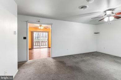 516 W Trout Run Rd, Ephrata, PA 17522 - photo 2