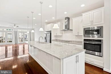 7211 Howison Hill Ln, Hanover, MD 21076 - photo 2