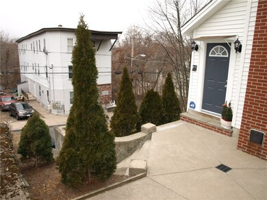 65 Branch St, Pawtucket, RI 02860 - photo 4