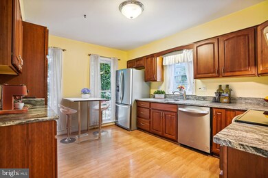 5438 High Tide Ct, Columbia, MD 21044 - photo 3