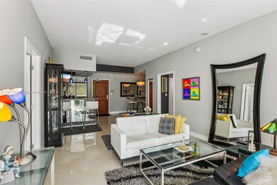 Watergarden unit 411, Fort Lauderdale, FL 33301 - photo 6