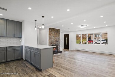 895 Obrien Ave, Schenectady, NY 12303 - photo 6