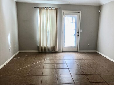 38 S Dreamweaver Cir, Spring, TX 77380 - photo 5