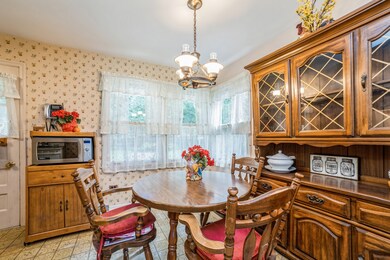 819 Oceola Dr, Algonquin, IL 60102 - photo 7