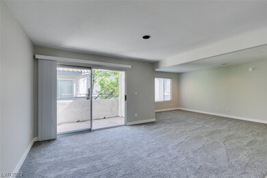 Spacious living room