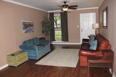 730 Dezso Dr, Alvin, TX 77511 - photo 4