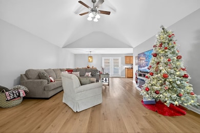 75 Cedar Crest Cir, McMinnville, TN 37110 - photo 4