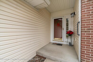 05-7126-Steeplechase-Way-Lansing-MI-4891