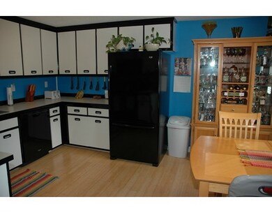 456 Mammoth Rd unit 8, Dracut, MA 01826 - photo 7