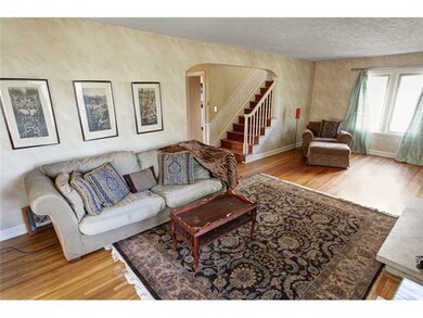 293 S Algonquin Ave, Columbus, OH 43204 - photo 4