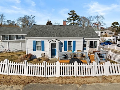25 Circuit Ave, Wareham, MA 02571 - photo 2