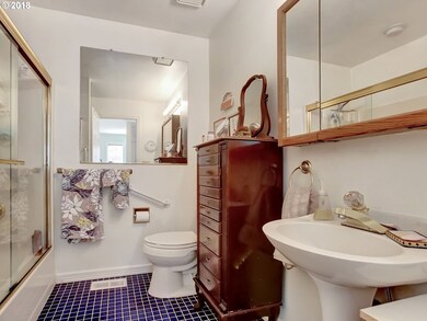 Bathroom, Attached