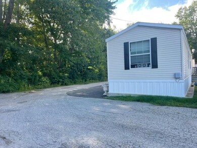 75 S Policy St unit 31, Salem, NH 03079 - photo 4