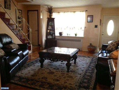 6816 Radbourne Rd, Upper Darby, PA 19082 - photo 5